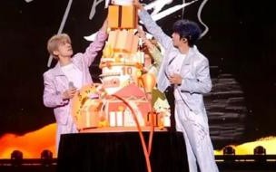 tfboys十周年蛋糕塌了是怎么回事十周年蛋糕塌了视频完整版 TFBOYS十周年蛋糕塌了